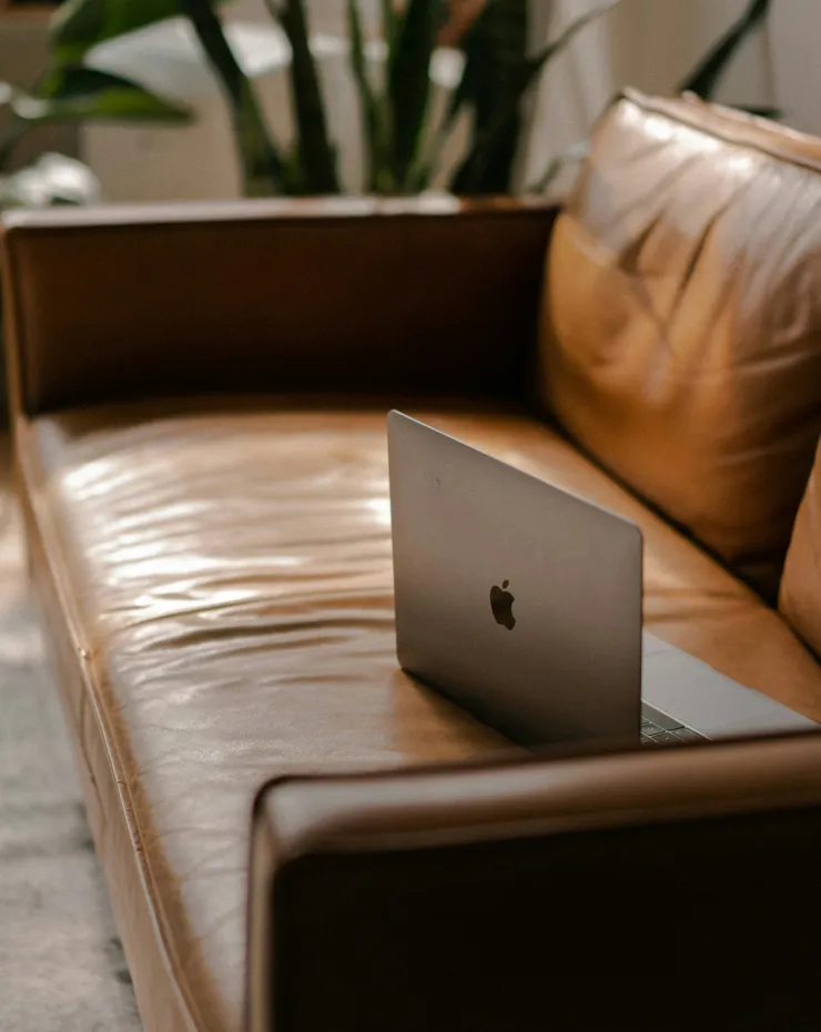 Industries 3 http://ax-h2-about-01